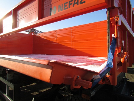 НЕФАЗ-8560-02