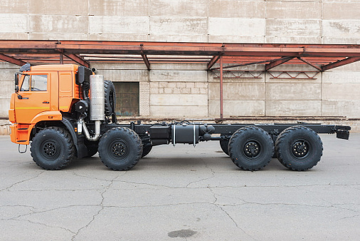KAMAZ-63501-52