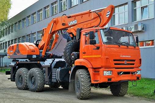 Автомобильный экскаватор E195А