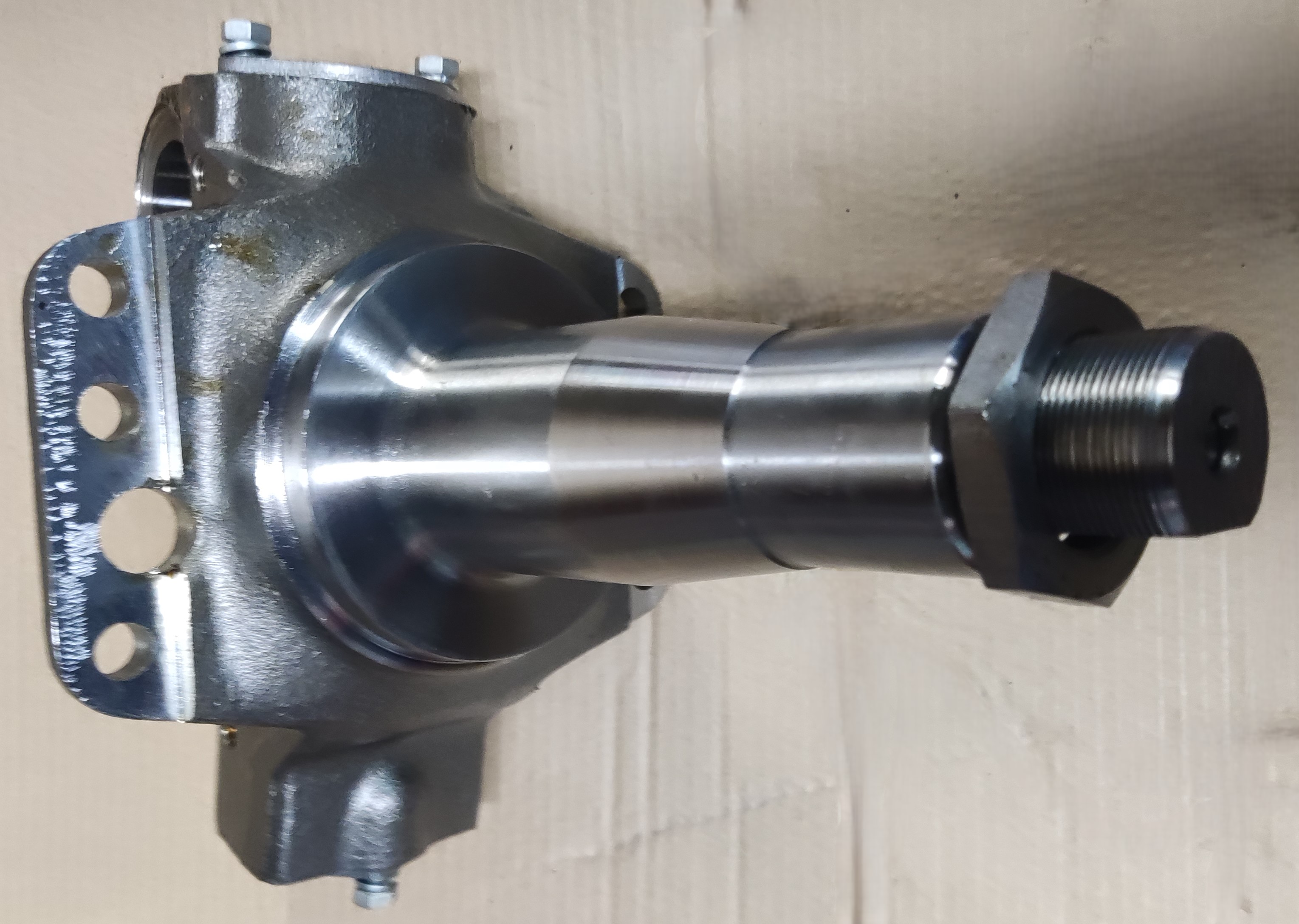 Кулак Поворотный Правый В Сборе Со Шкворнем (Онм)" - изображение 2