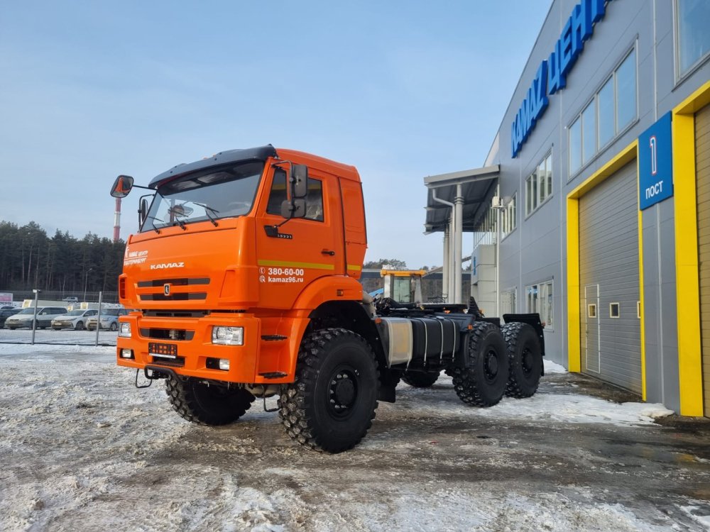 KAMAZ-65221-53